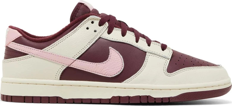 Nike Dunk Low "Valentines Day"
