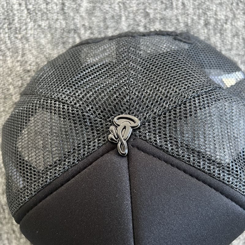 Boné Trucker Syna World Black