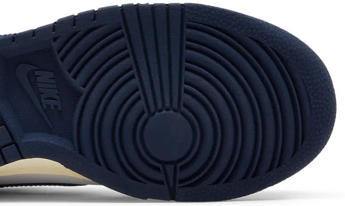 Nike Dunk Low "Vintage Navy"
