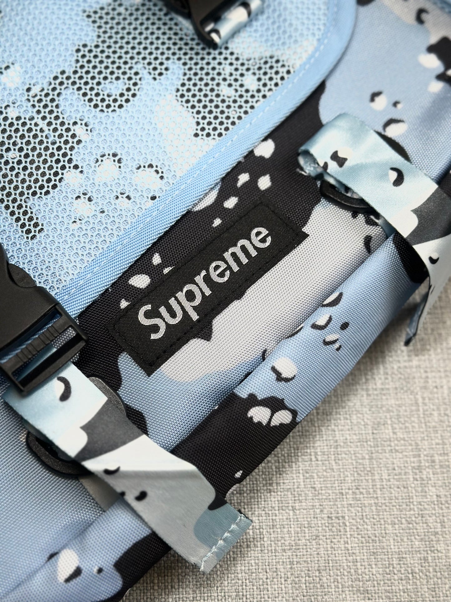 Bolsa Supreme SS20 ‘Blue Chocolate’ (Pronta Entrega)