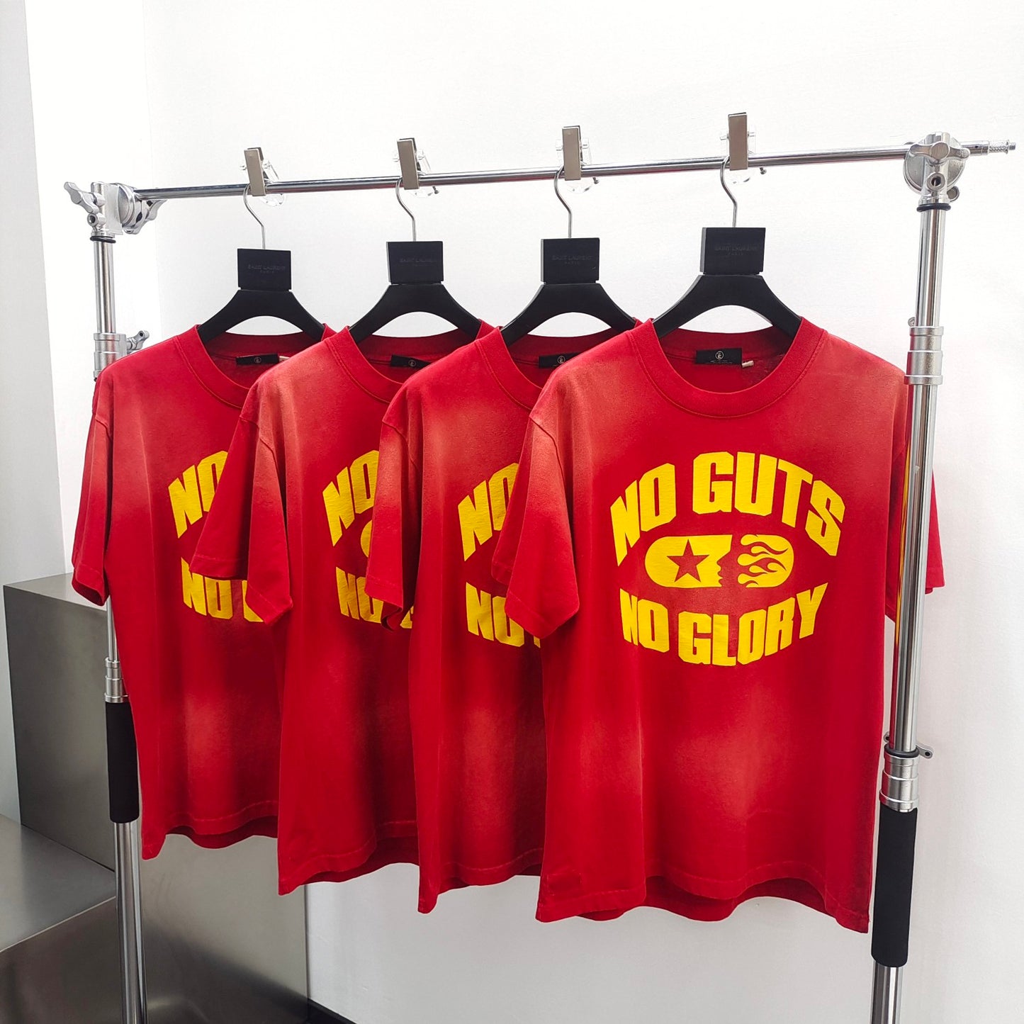 Camiseta Hellstar “Not Guts No Glory Red"