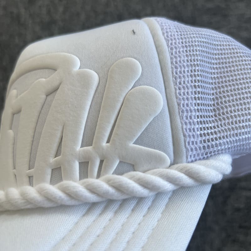 Boné Trucker Syna World White