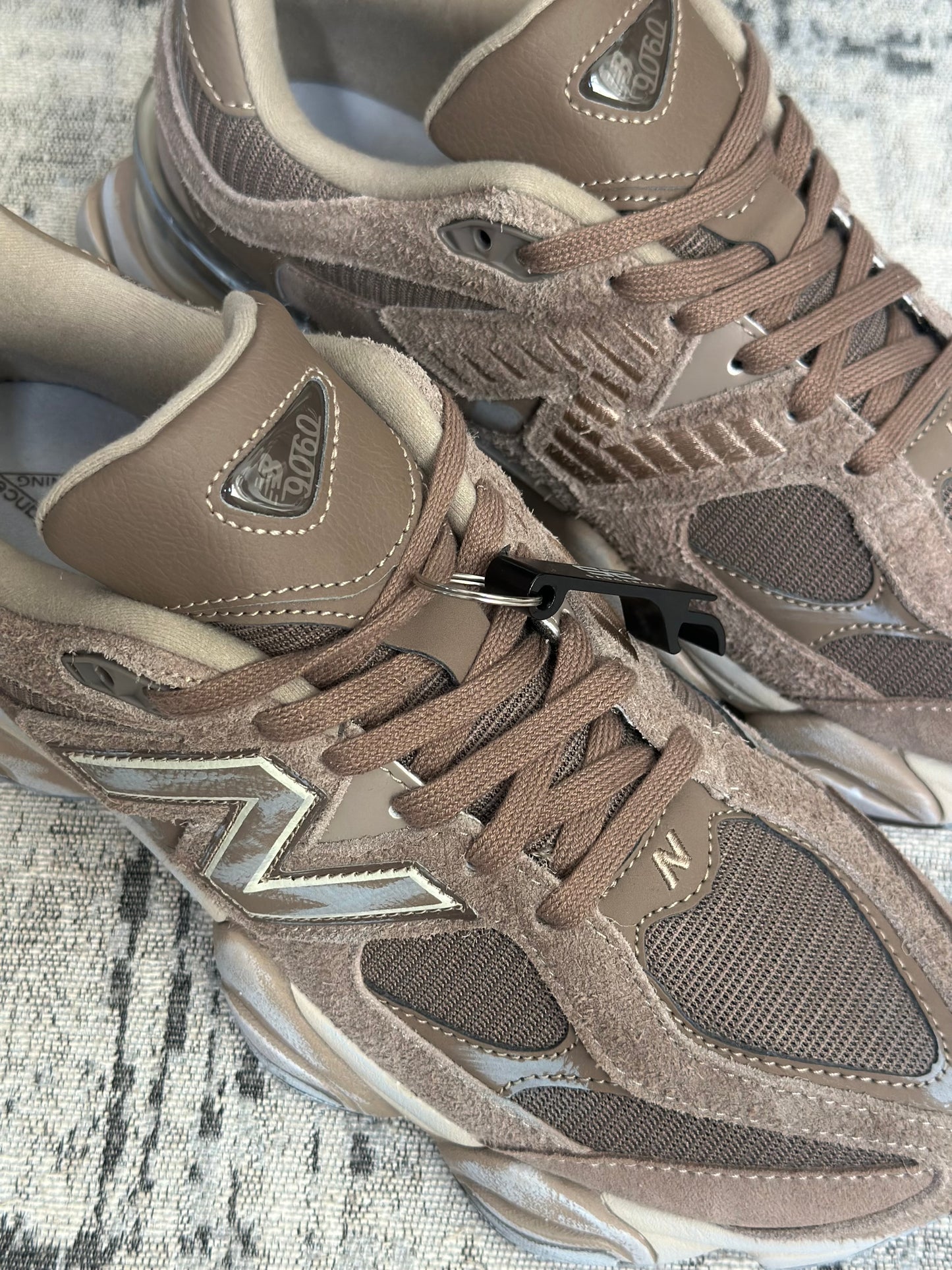 New Balance 9060 ‘Mushroom Brown’ (Pronta Entrega)