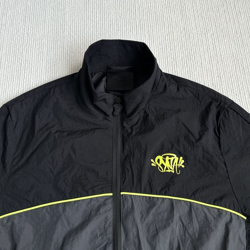 Conjunto Syna World ‘Syna Logo’ Shell Preto/Cinza/Amarelo