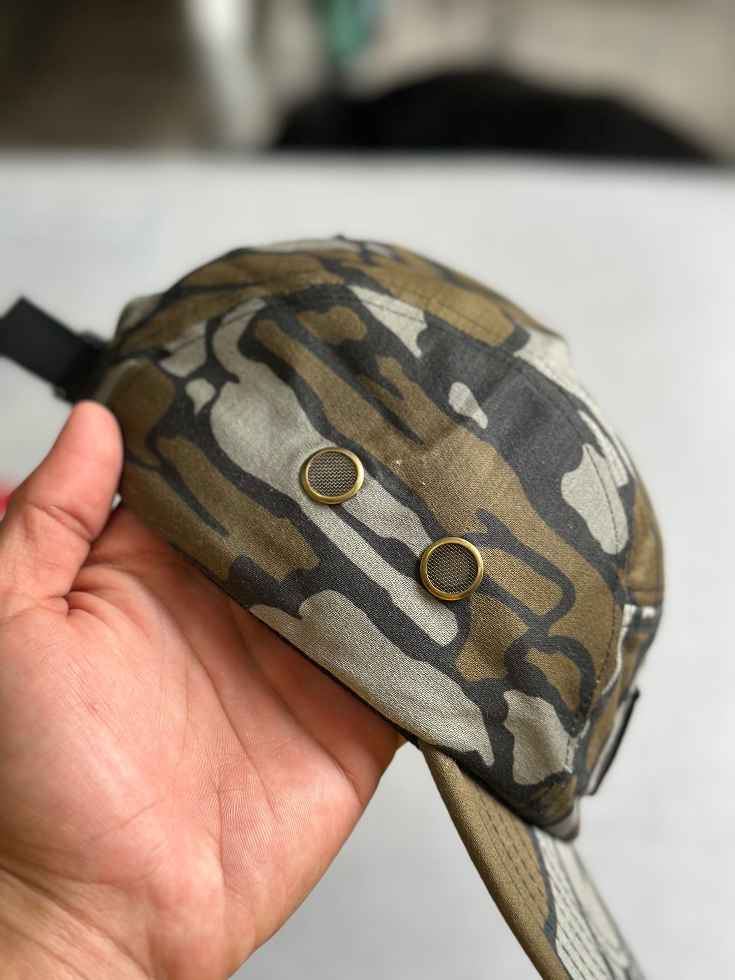 Boné Supreme SS25 ‘Military Camu’ (Pronta Entrega)
