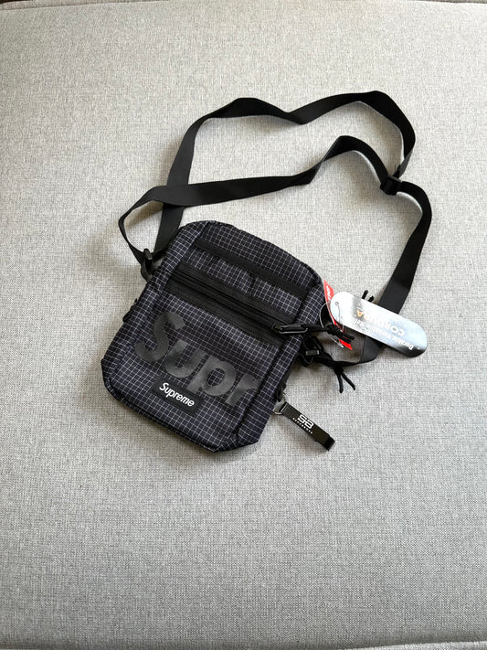 Bolsa Supreme SS24 ‘Black’ (Pronta Entrega)