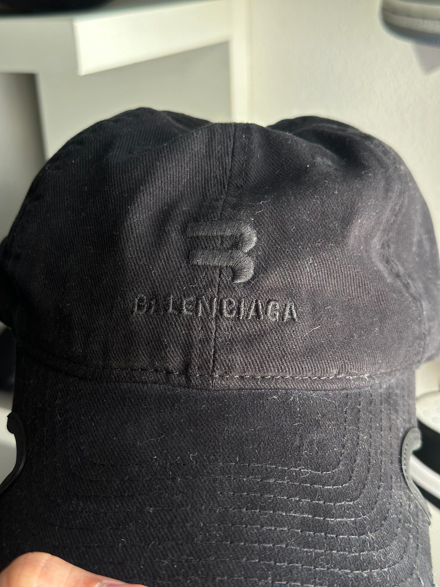 Boné Balenciaga Cross Logo “Preto” (Pronta Entrega)