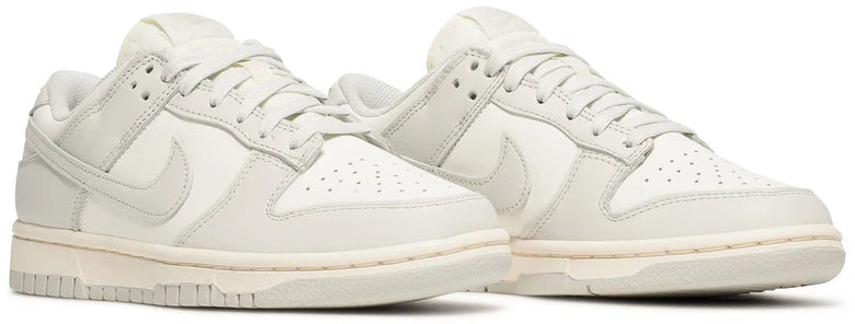 Nike Dunk Low "Light Bone"