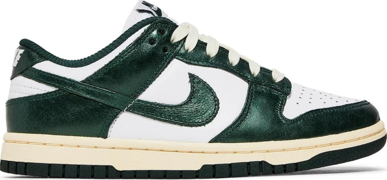 Nike Dunk Low "Vintage Green"