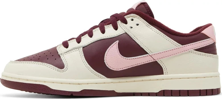 Nike Dunk Low "Valentines Day"