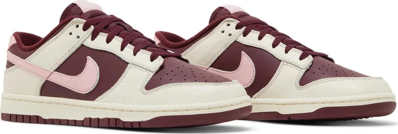 Nike Dunk Low "Valentines Day"