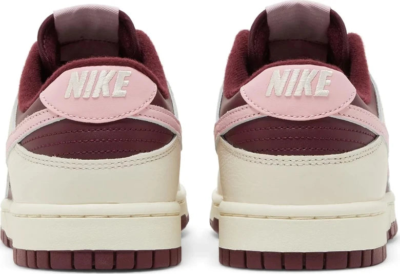 Nike Dunk Low "Valentines Day"