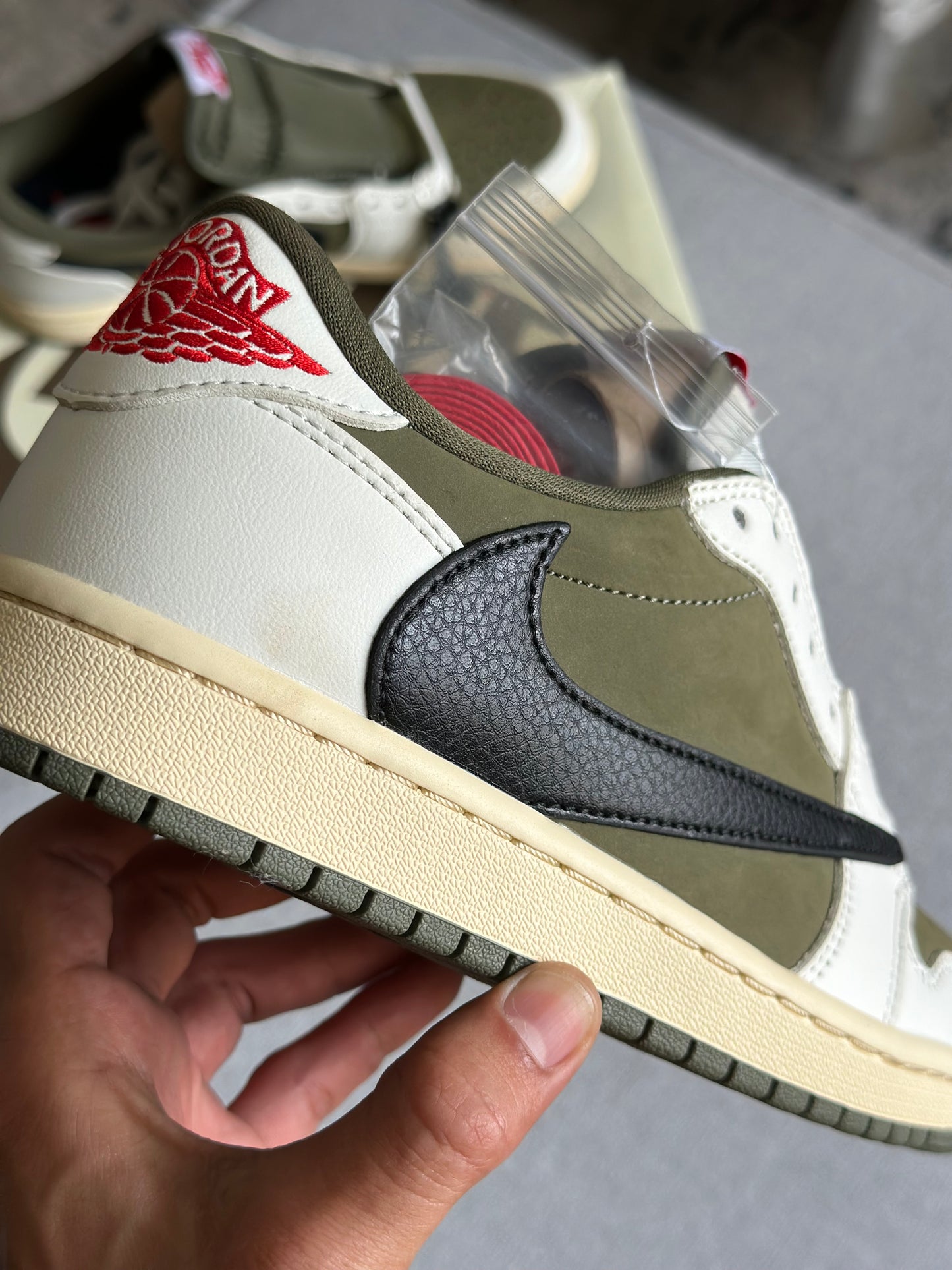 Nike Air Jordan 1 Low x Travis Scott ‘Reverse Olive’ (Pronta Entrega)