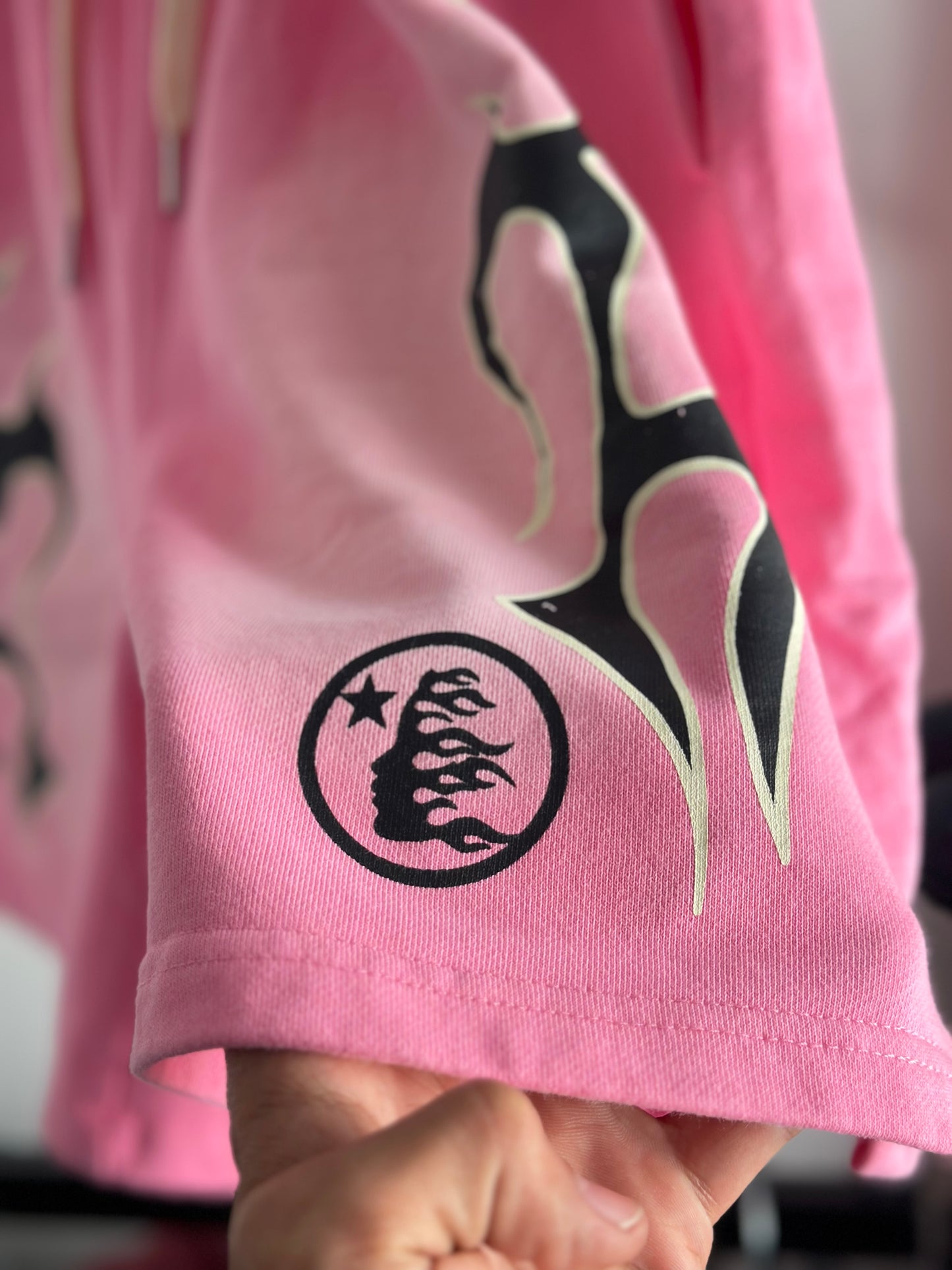 Shorts Moletom Hellstar “Sky Pink” (Pronta Entrega)