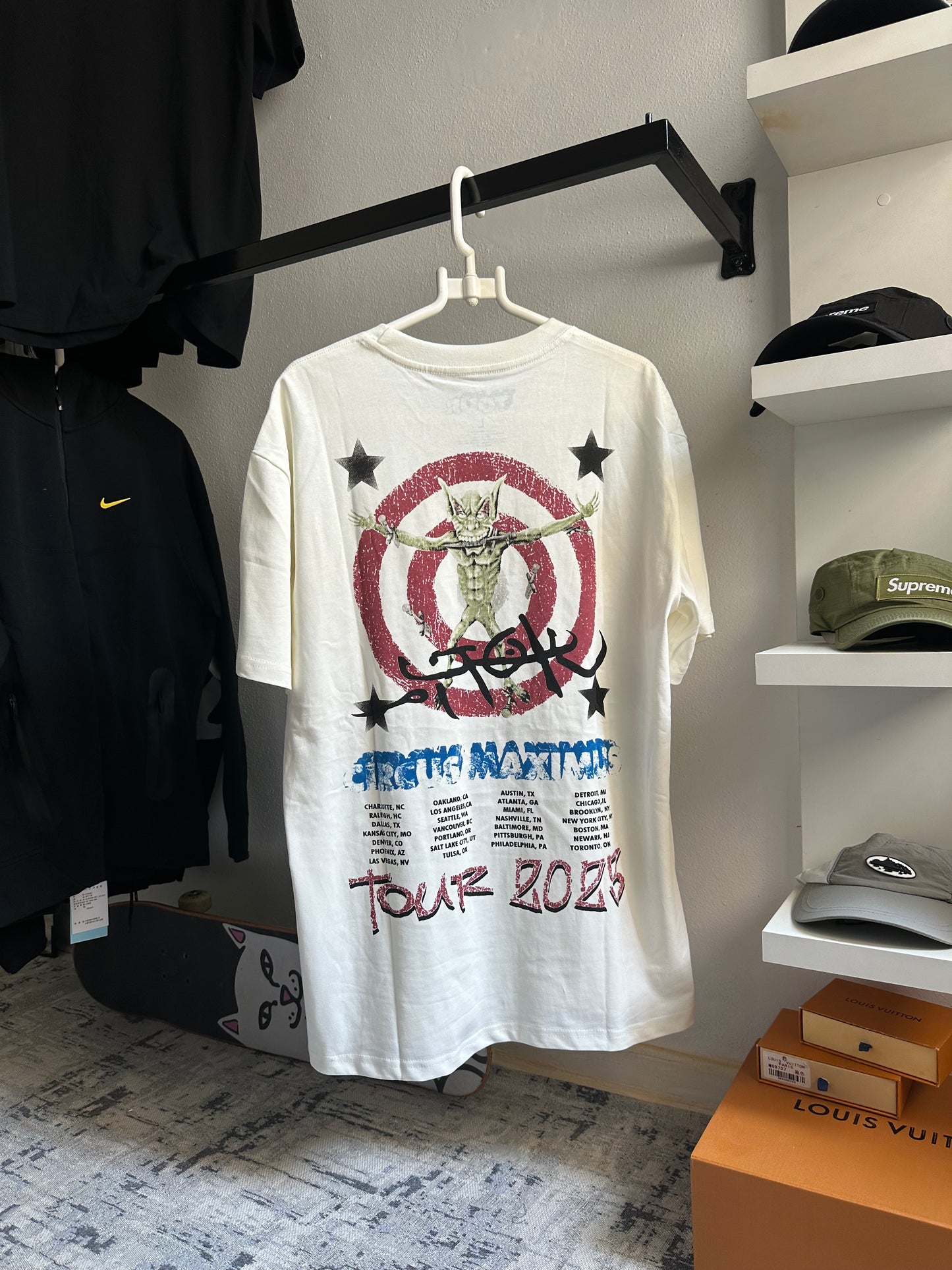 Camiseta Travis Scott Circus Maximus Merch 2023 “Creme” (Pronta Entrega)