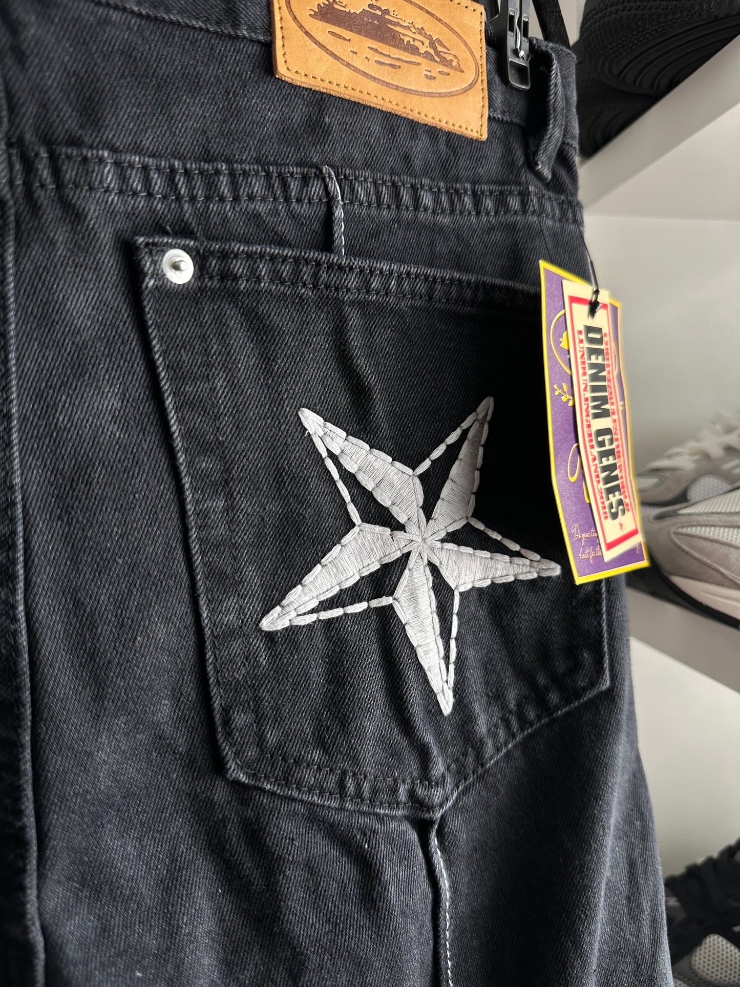 Calça Corteiz Preta “C-Star” (Pronta Entrega)