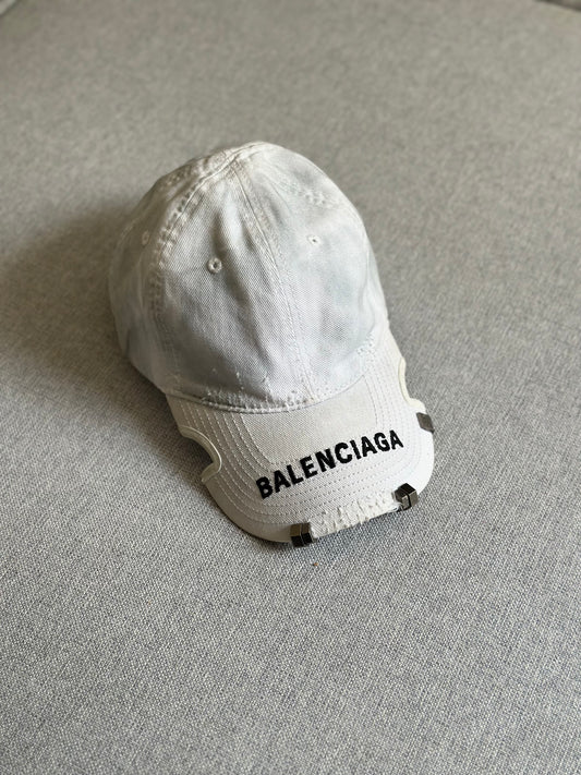 Boné Balenciaga ‘Destroyed Metal Outline White’ (Pronta Entrega)