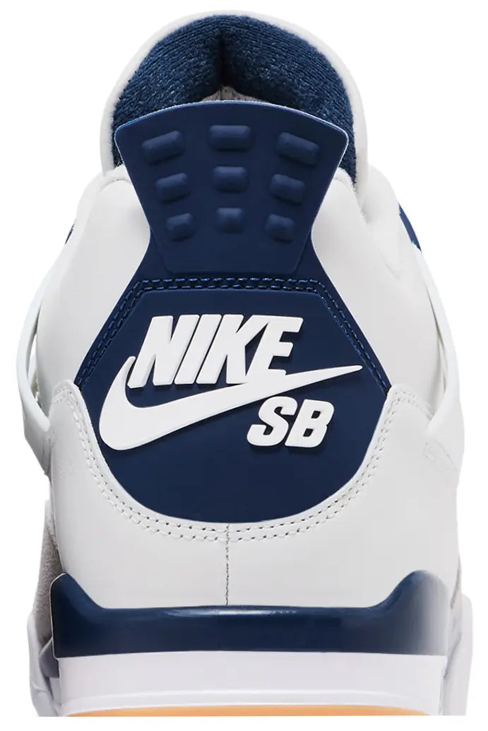 Nike Air Jordan 4 SB ‘Navy'