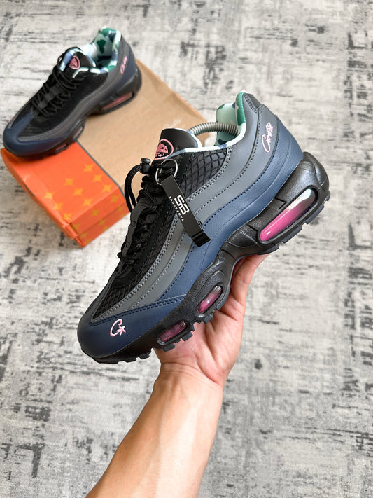 Nike Air Max 95 SP x Corteiz ‘Pink Beam’ (Pronta Entrega)