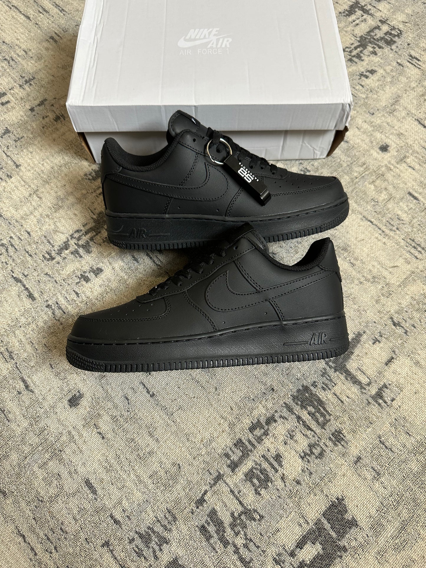 Nike Air Force “Triple Black” (Pronta Entrega)