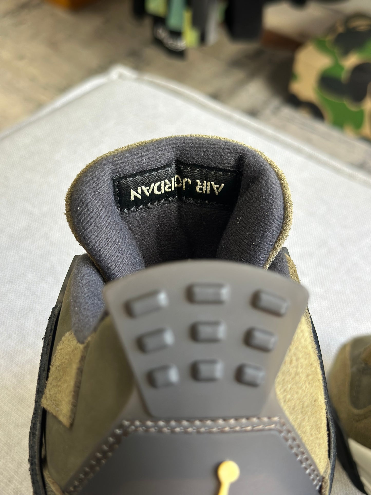Nike Air Jordan 4 ‘Craft Médium Olive’ (Pronta Entrega)