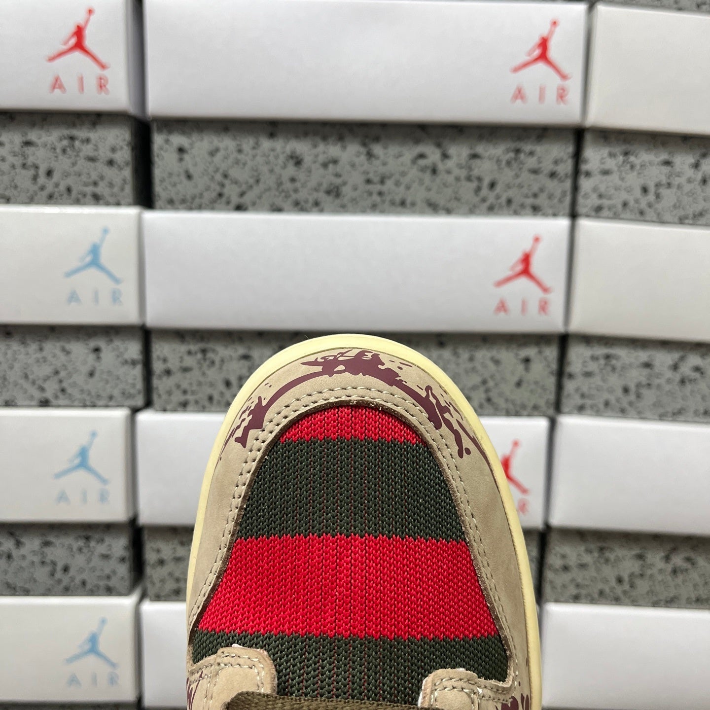 Nike Dunk Low SB ‘Freddy Krueger’