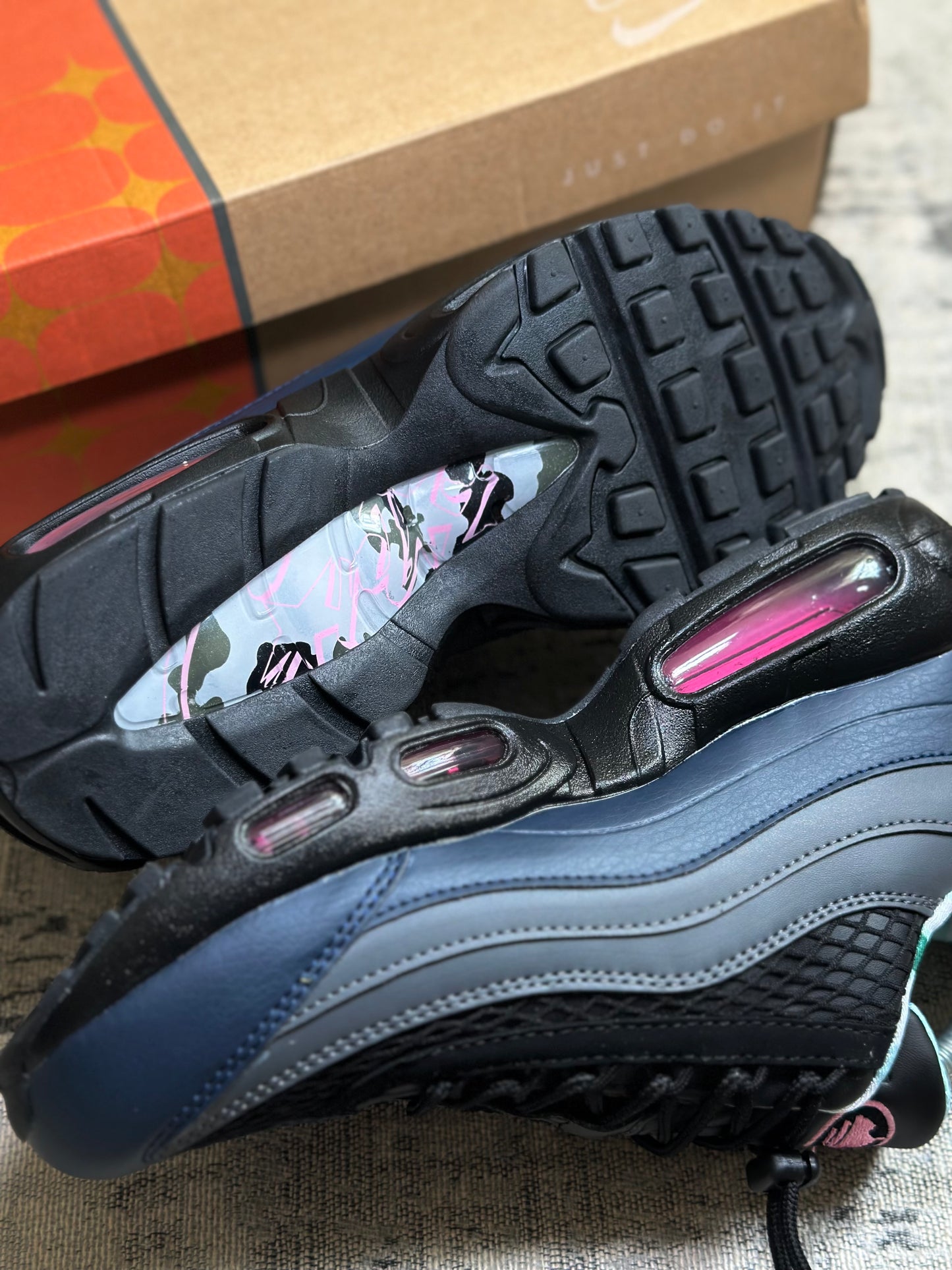 Nike Air Max 95 SP x Corteiz ‘Pink Beam’ (Pronta Entrega)