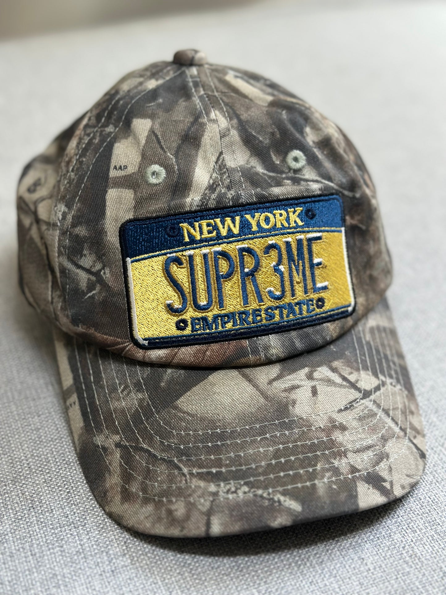 Boné Supreme Six Panel License Plate (Pronta Entrega)