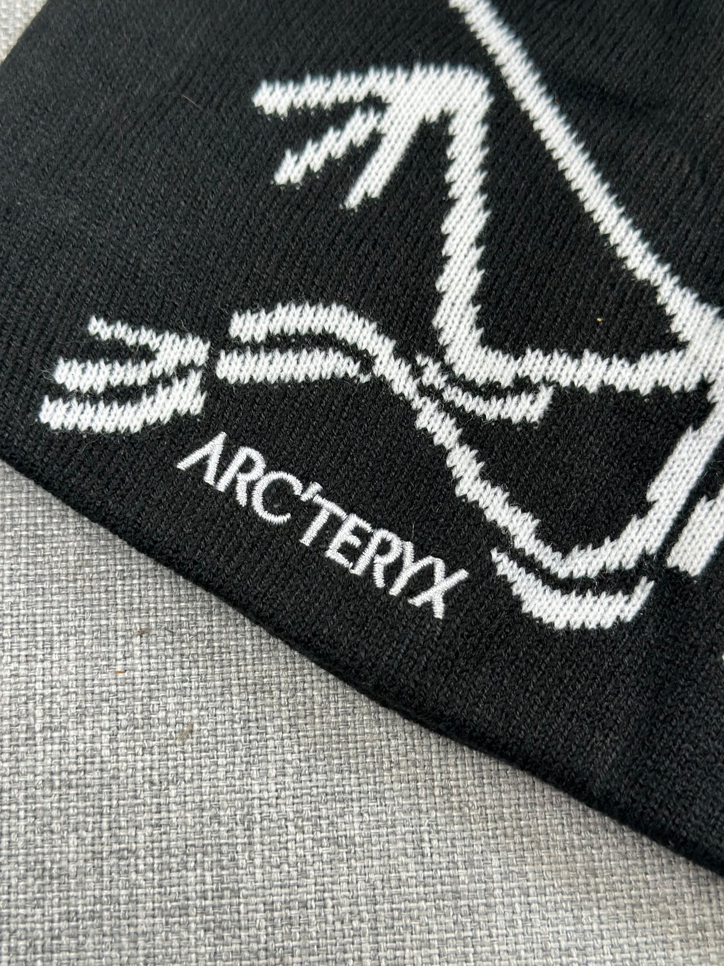 Touca Arc’teryx Black (Pronta Entrega)
