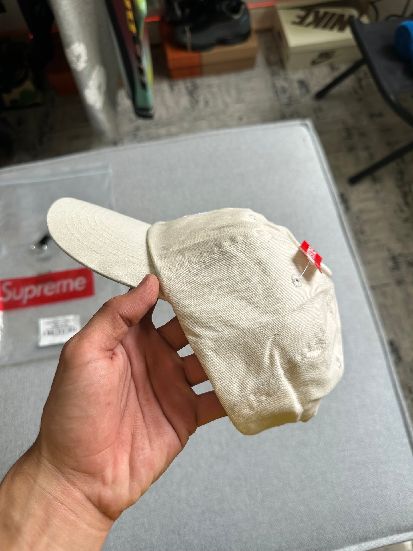 Boné Supreme S Logo ‘Coated Stone’ (Pronta Entrega)