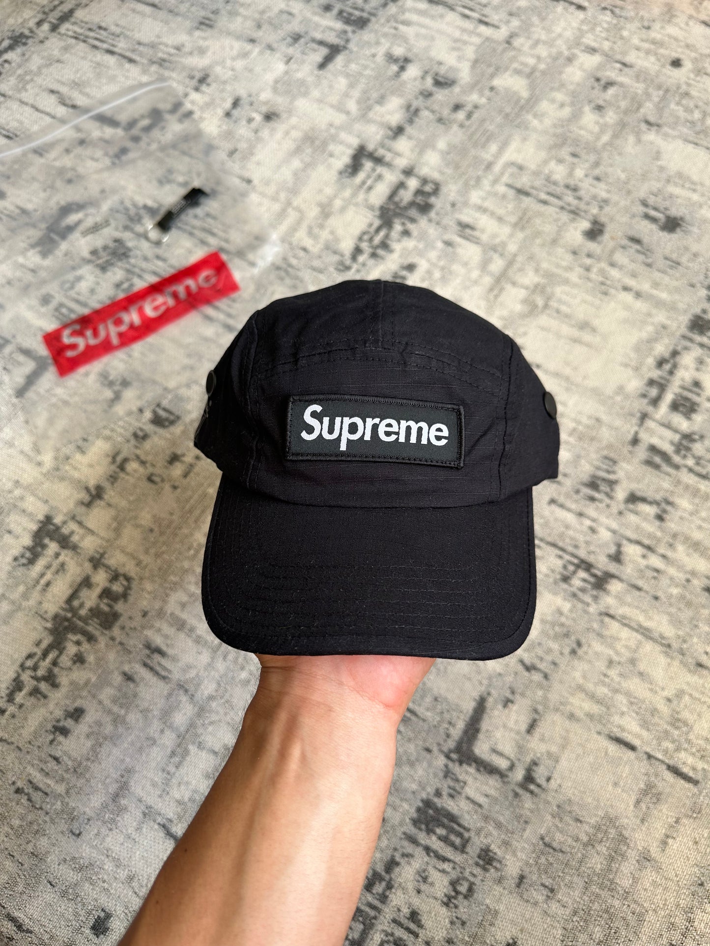 Boné Supreme Ventille Black Five Panel (Pronta Entrega)
