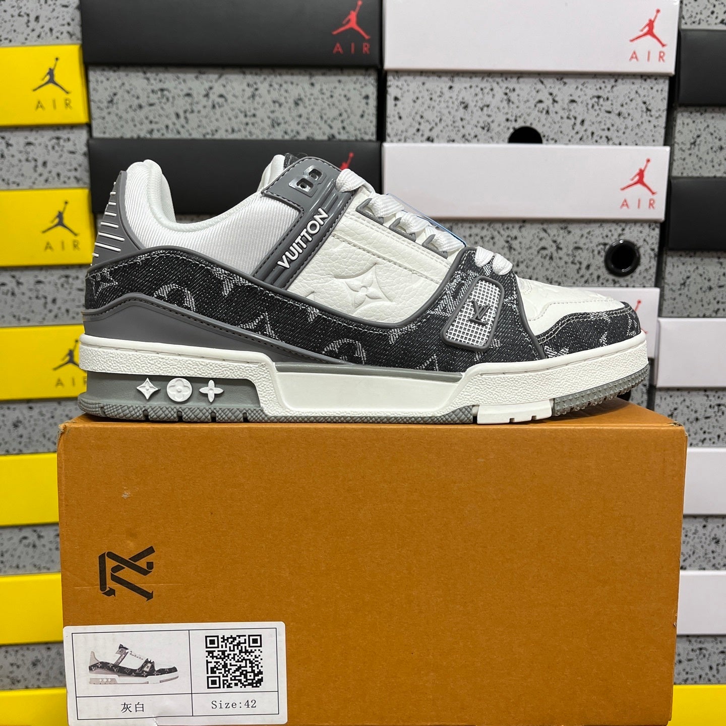 Louis Vuitton Trainer ‘Grey Monogram’