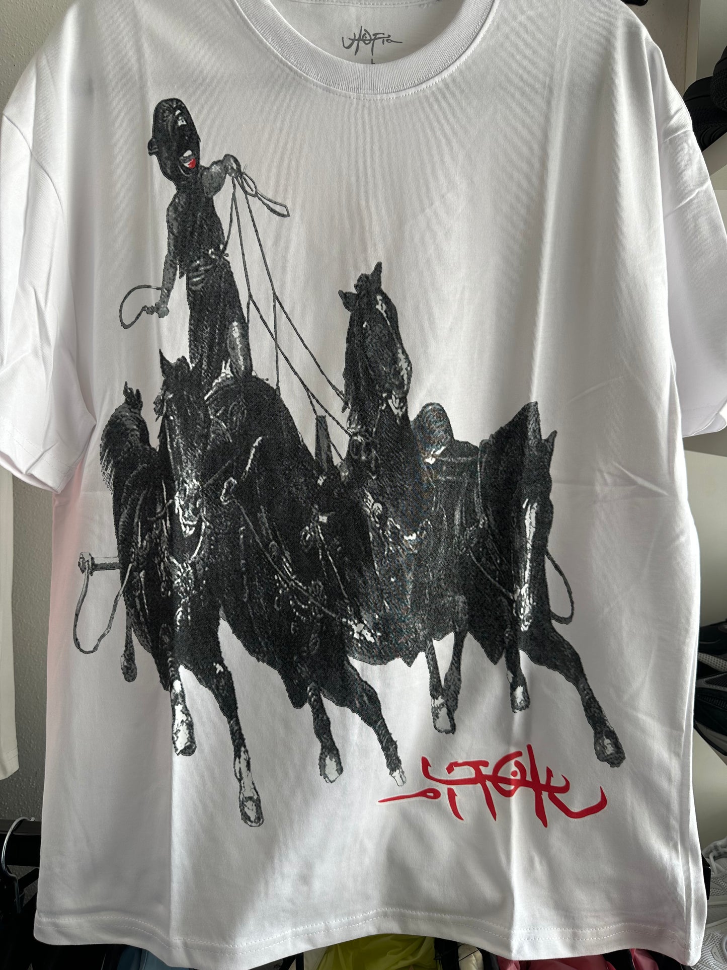 Camiseta Travis Scott Branca Utopia “Circus Maximus Rome 2023” (Pronta Entrega)