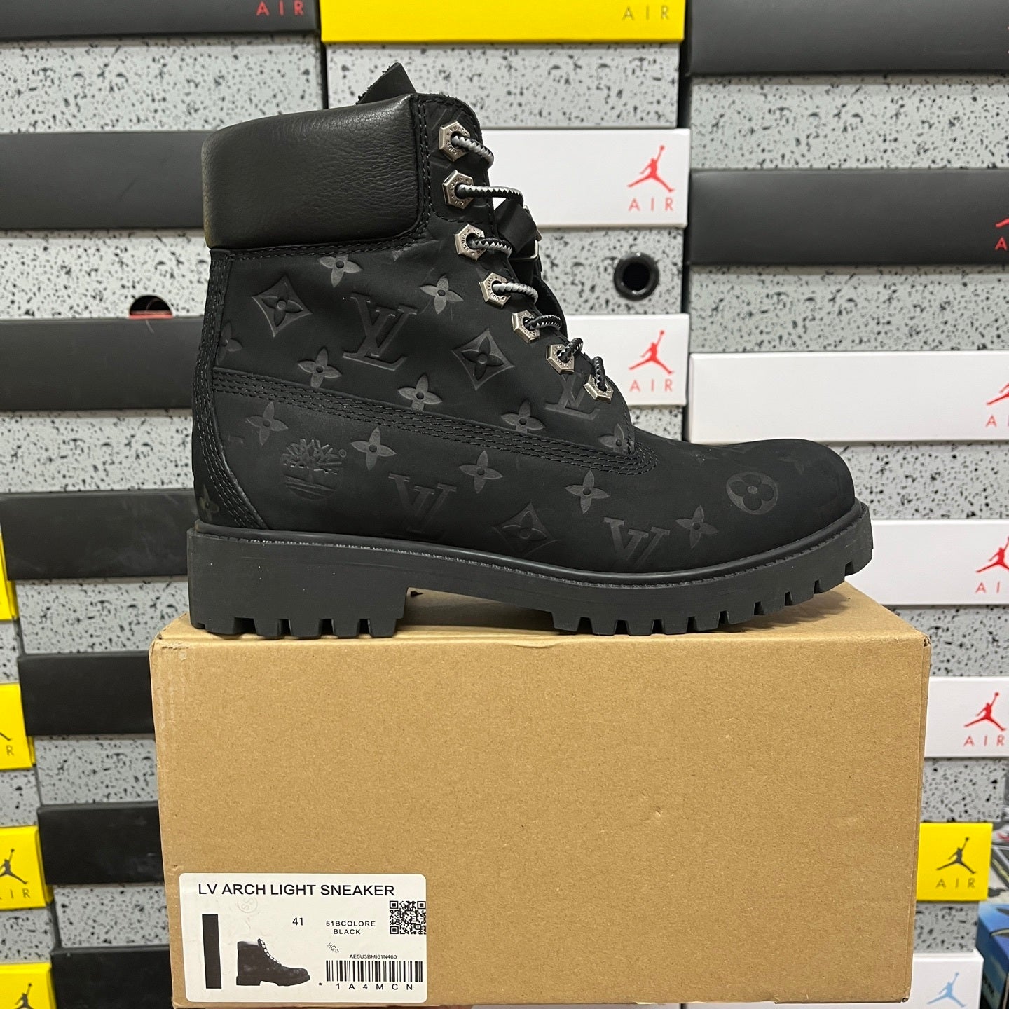 Timberland 6 x LV ‘Black Monogram’
