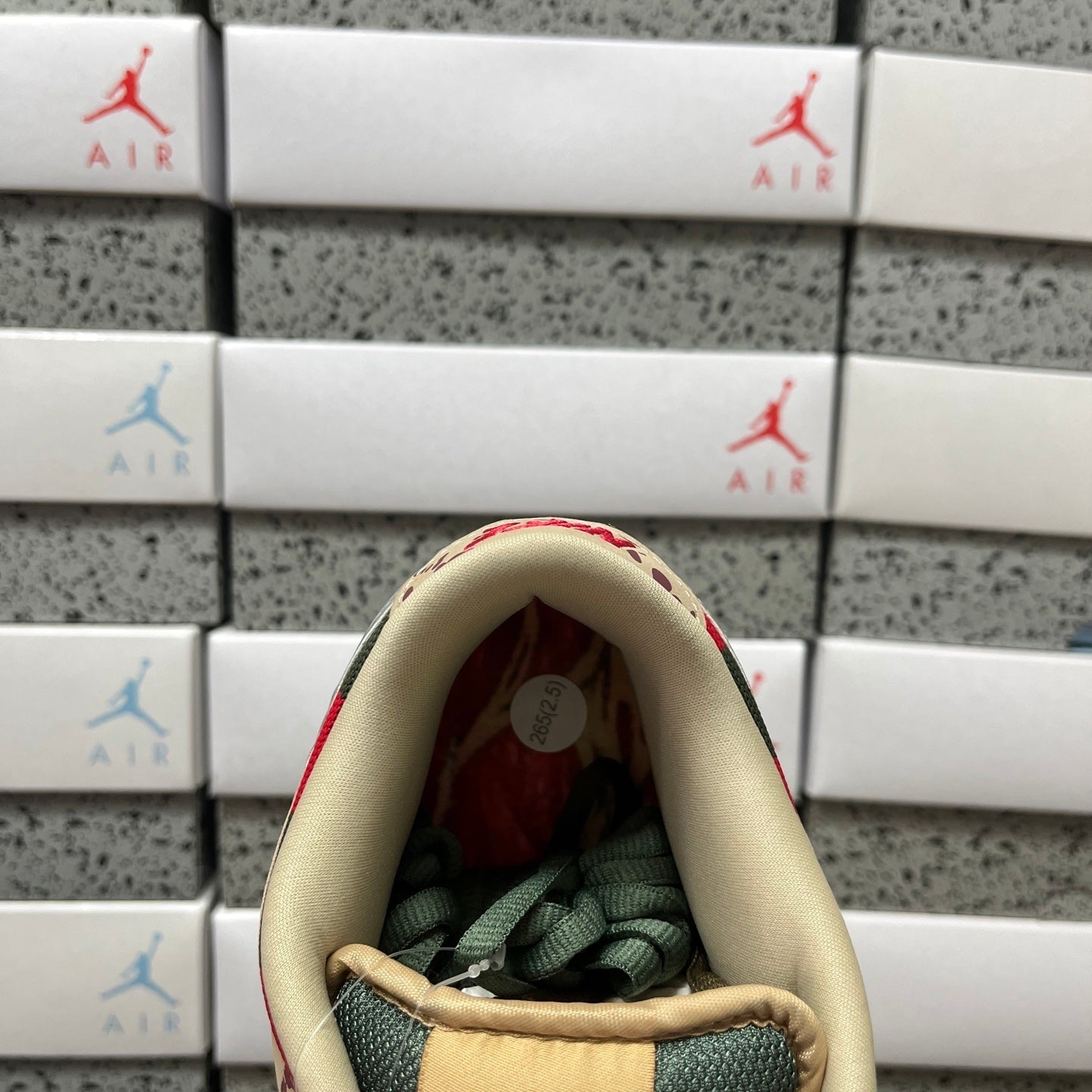 Nike Dunk Low SB ‘Freddy Krueger’