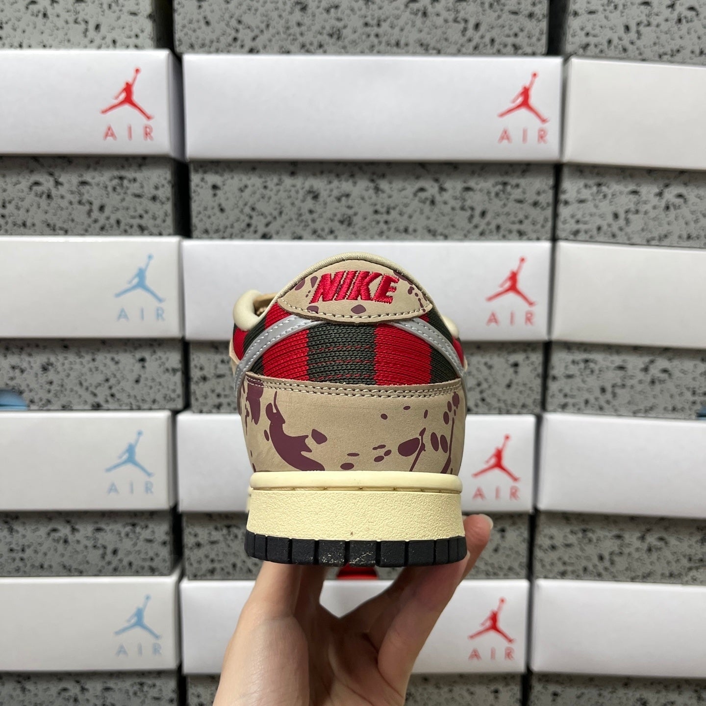 Nike Dunk Low SB ‘Freddy Krueger’