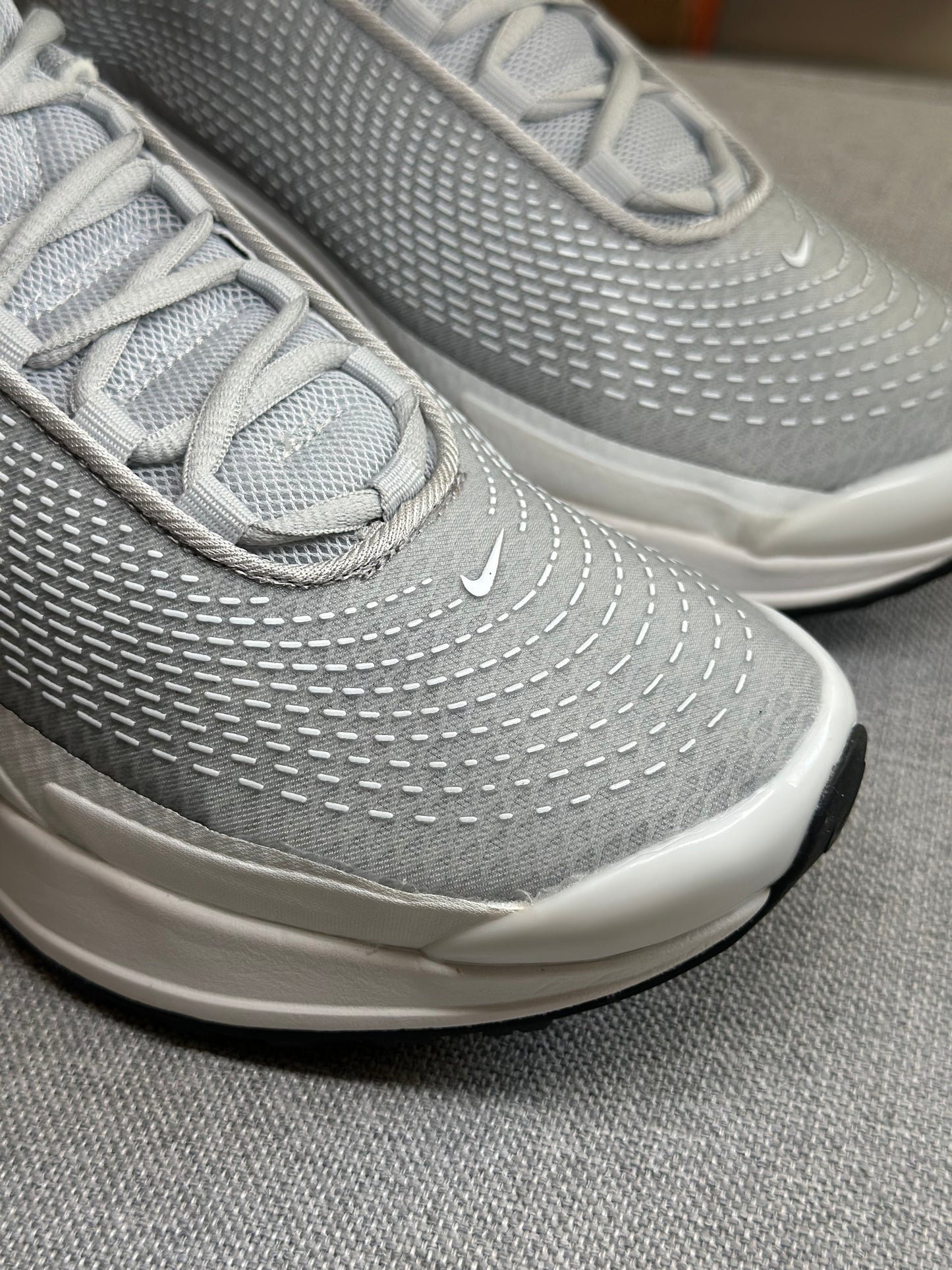 Nike Air Max DN ‘Metallic Grey’ (Pronta Entrega)