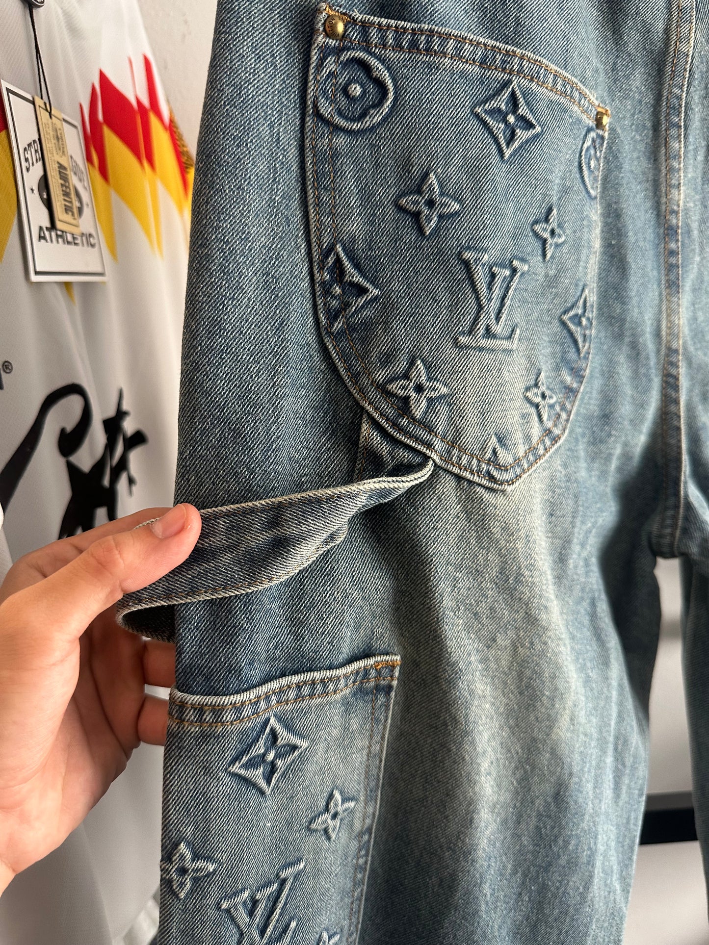 Calça Jeans Louis Vuitton Carpenter Monogram (Pronta Entrega)