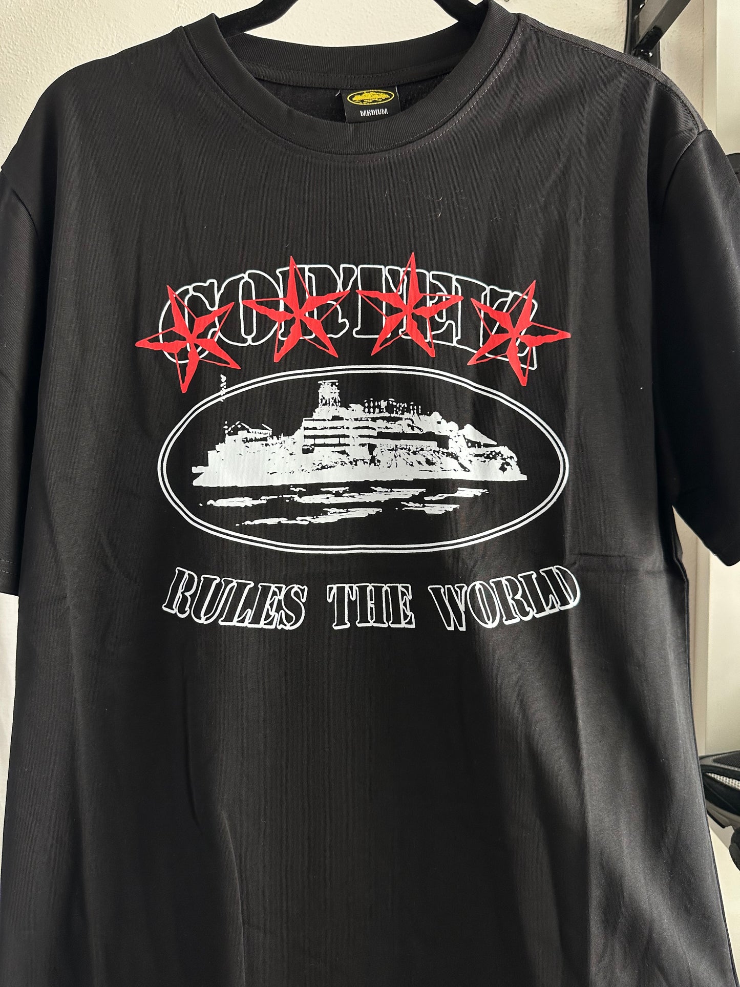 Camiseta Corteiz Preta “5 Stars Alcatraz” (Pronta Entrega)