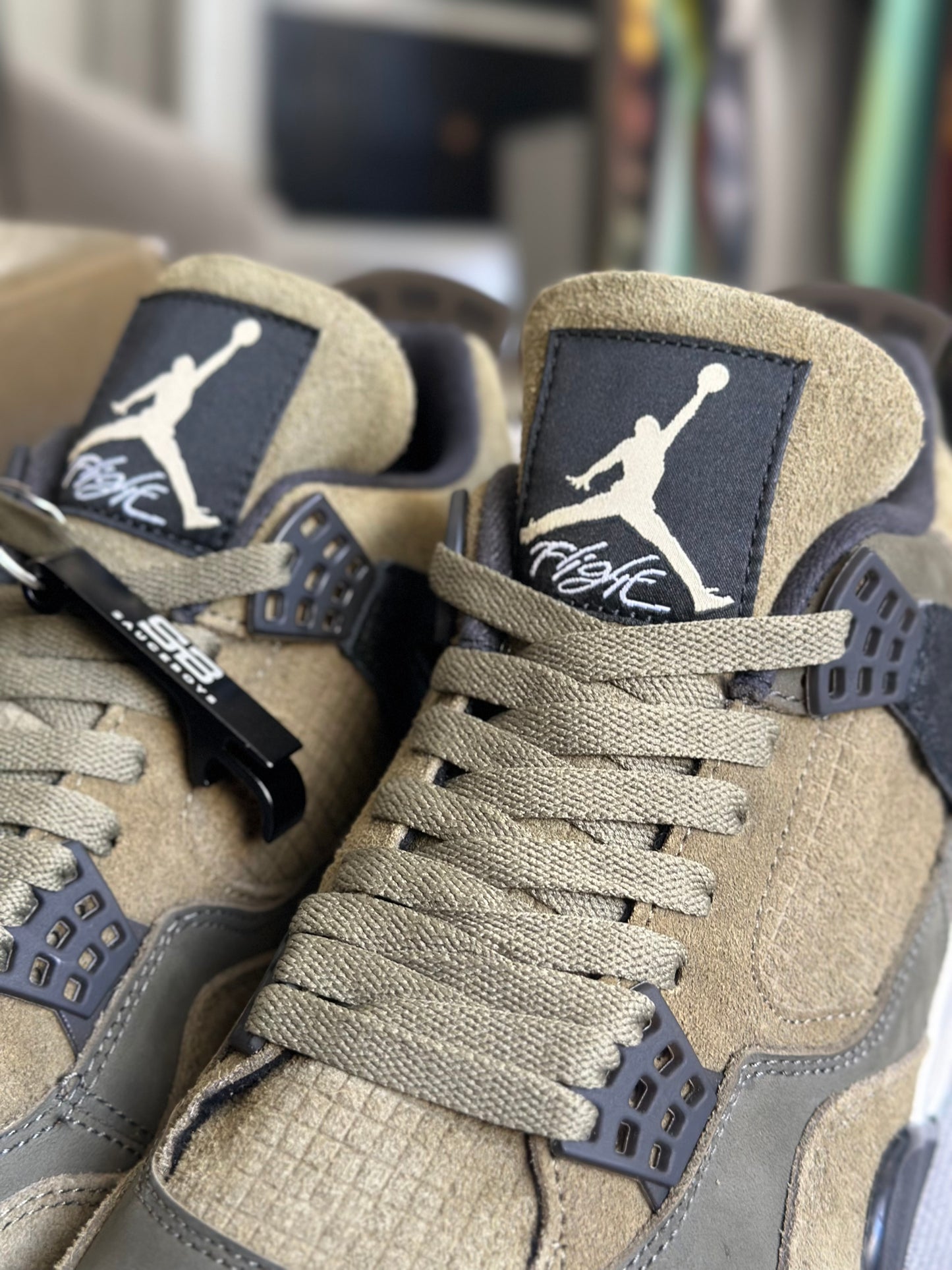 Nike Air Jordan 4 ‘Craft Médium Olive’ (Pronta Entrega)