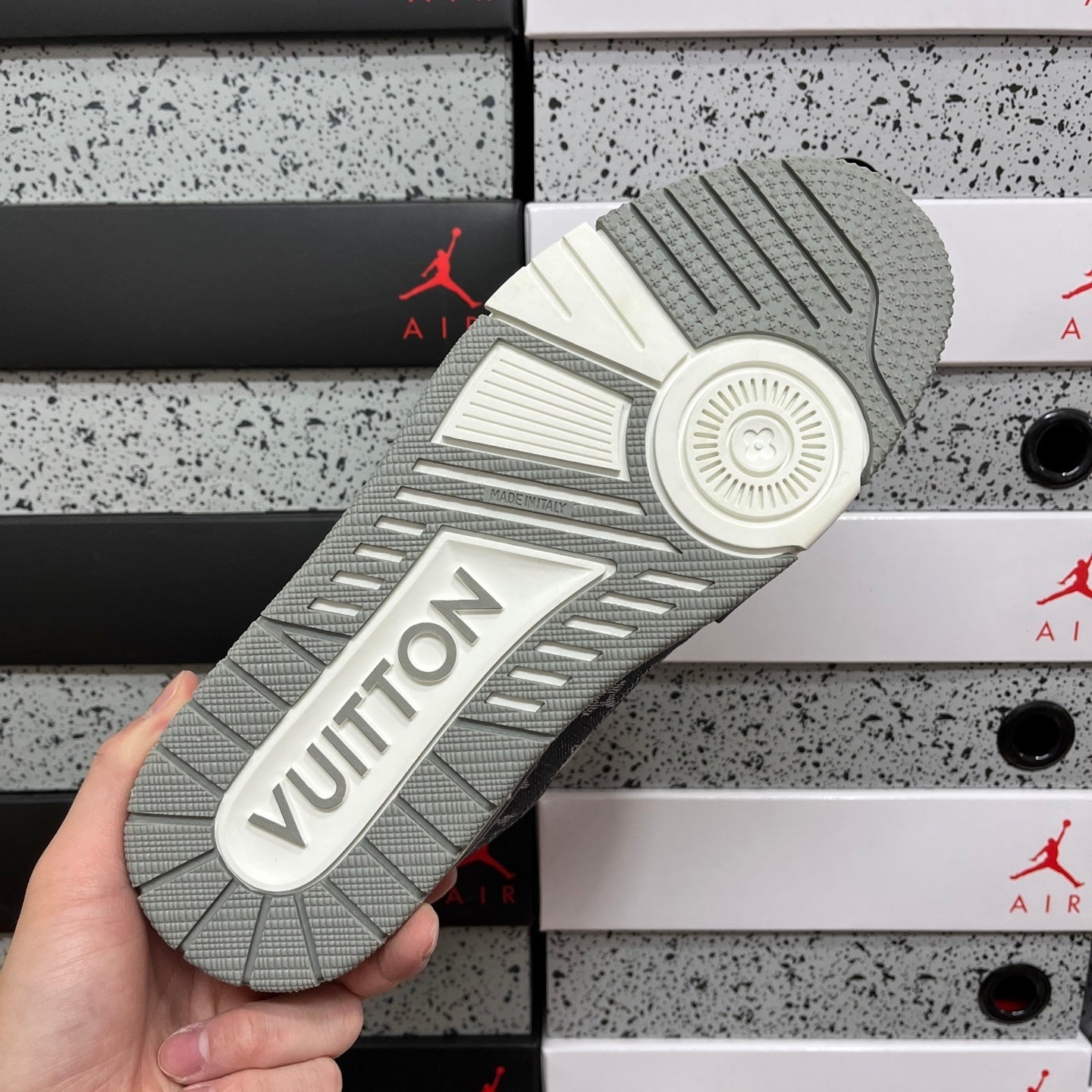 Louis Vuitton Trainer ‘Grey Monogram’