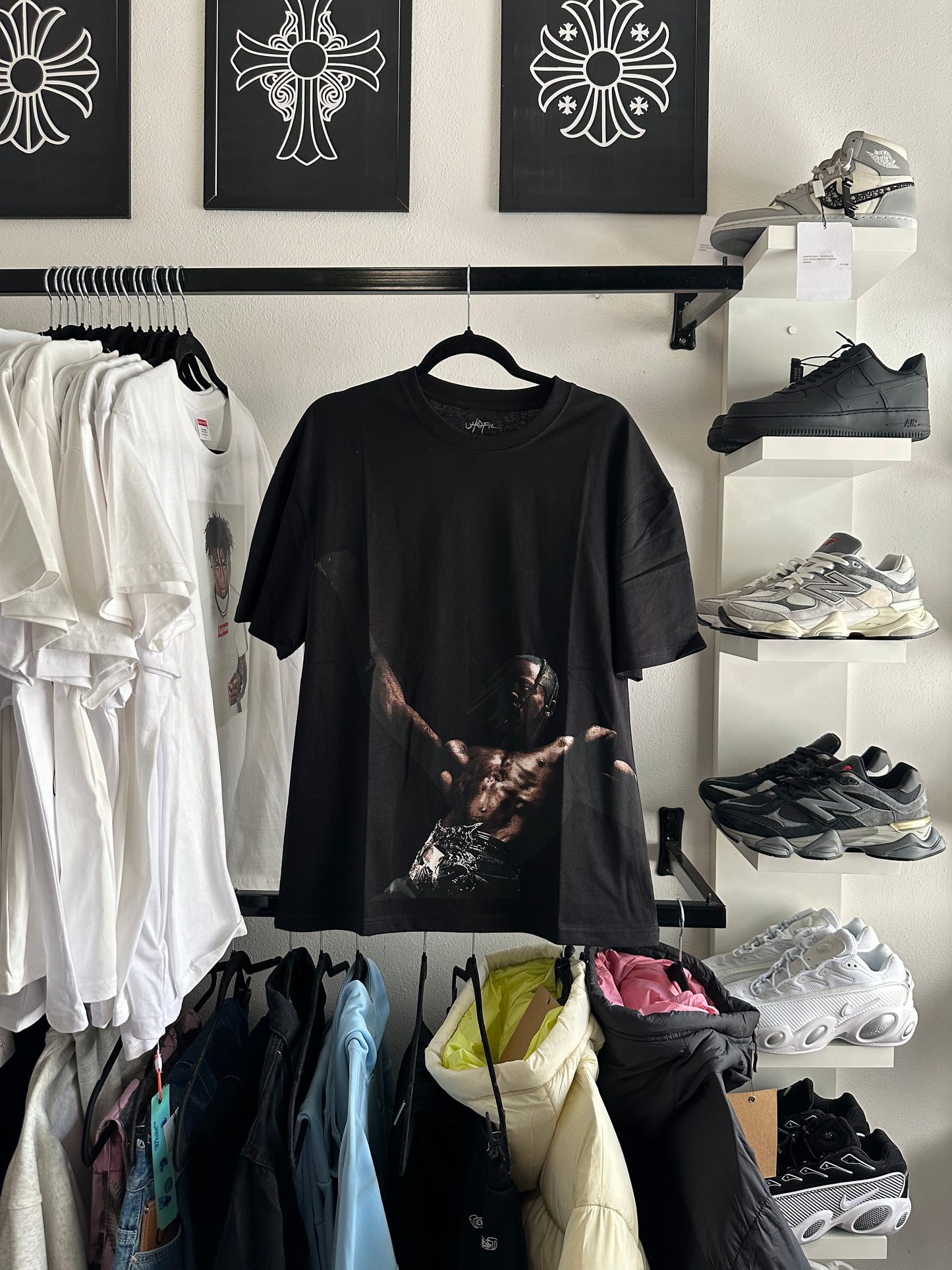 Camiseta Travis Scott Preta “Utopia Álbum” (Pronta Entrega)