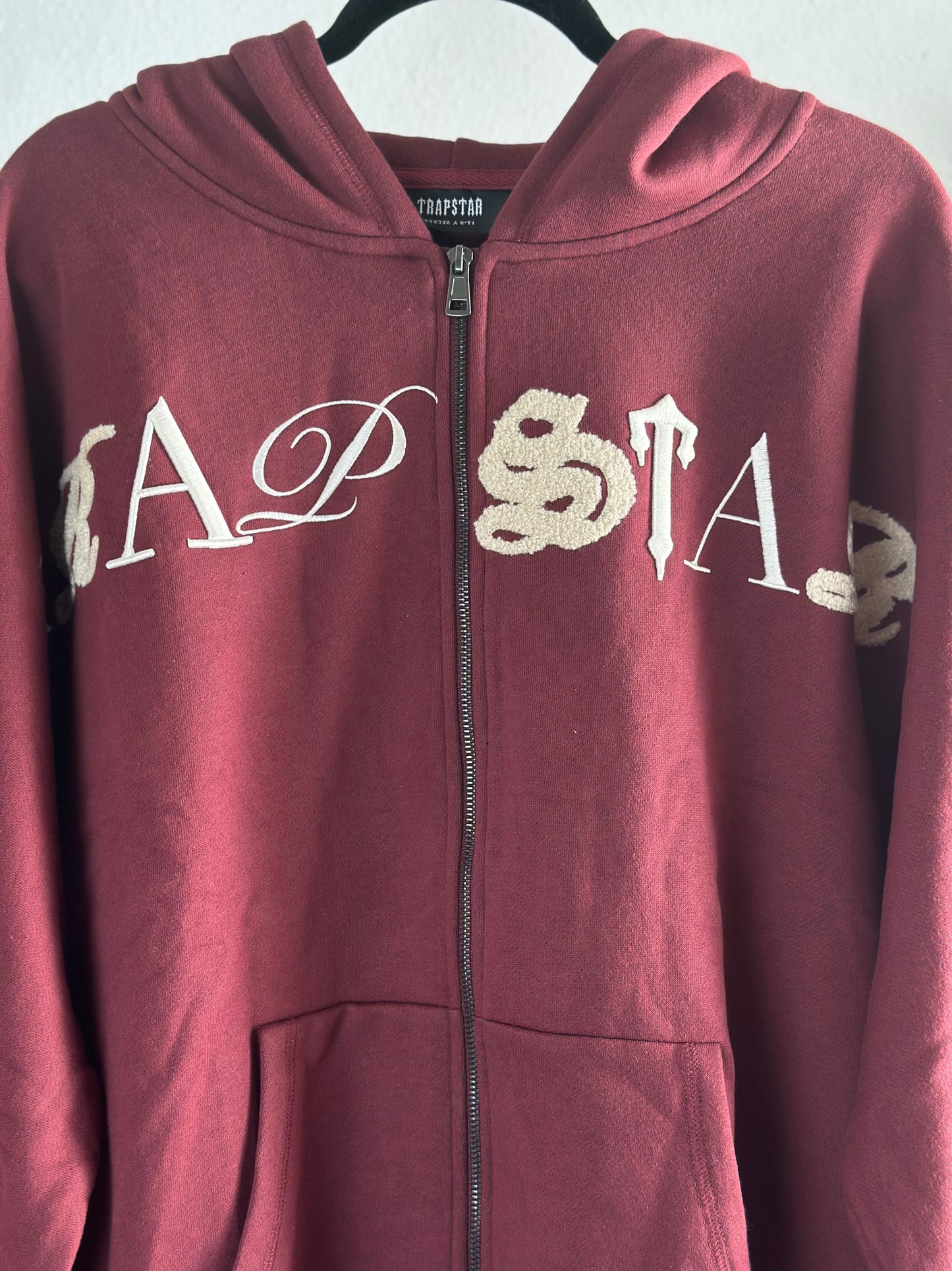Conjunto Tracksuit Trapstar Script Zip (Pronta Entrega)