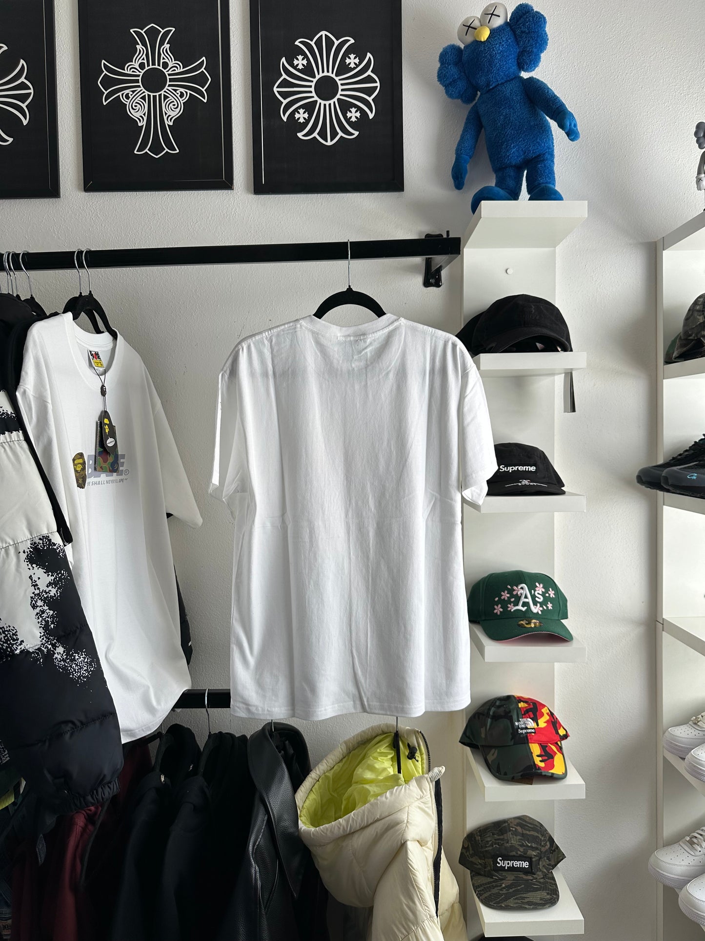Camiseta Syna World Branca ‘Multicolor’ (Pronta Entrega)