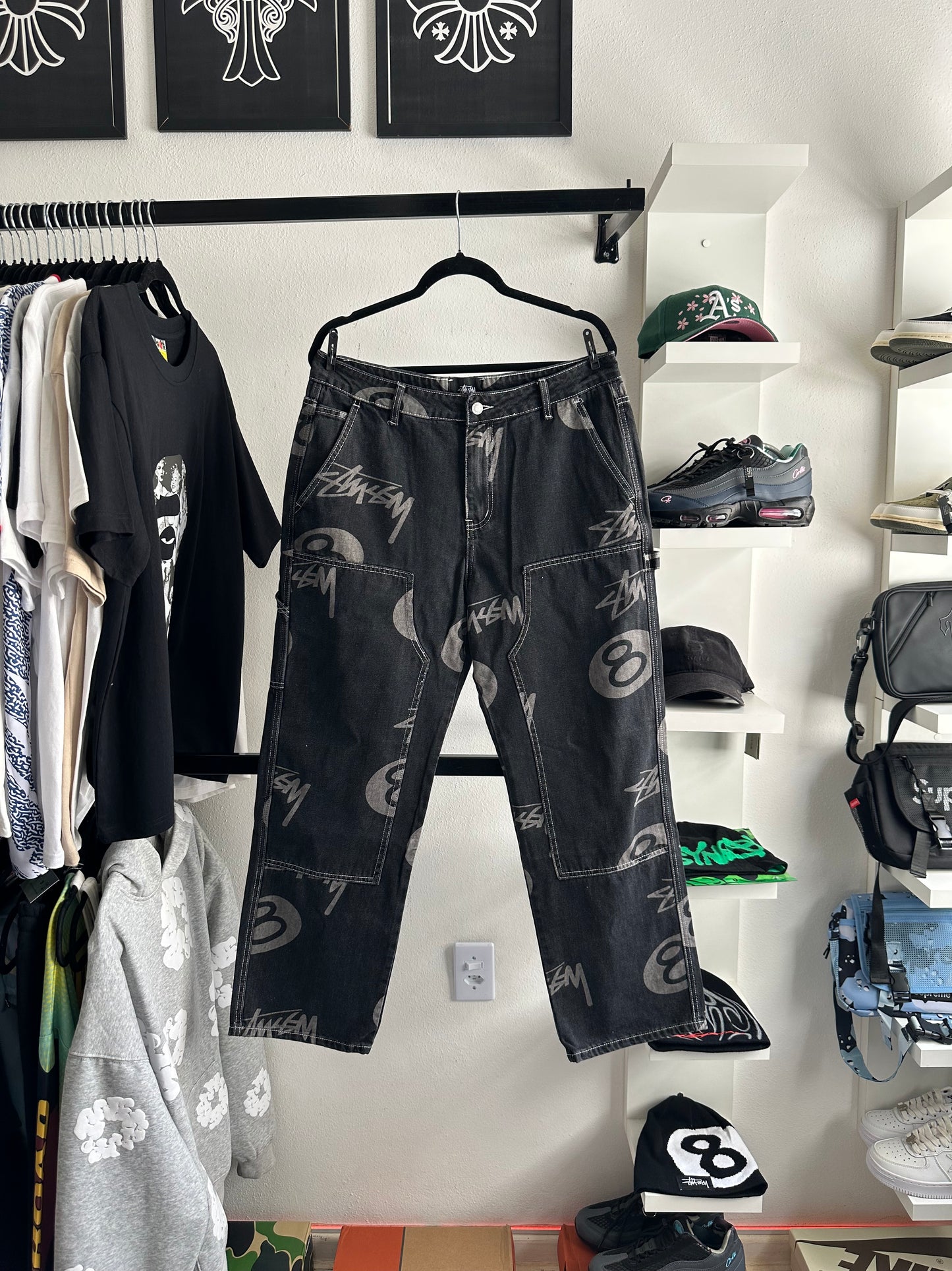 Calça Stussy Carpenter Black ‘8 Ball’ (Pronta Entrega)