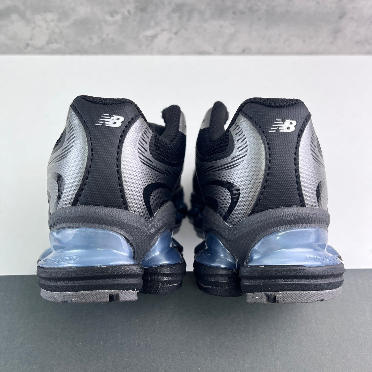 New Balance Abzorb 2000 ‘Black Grey’