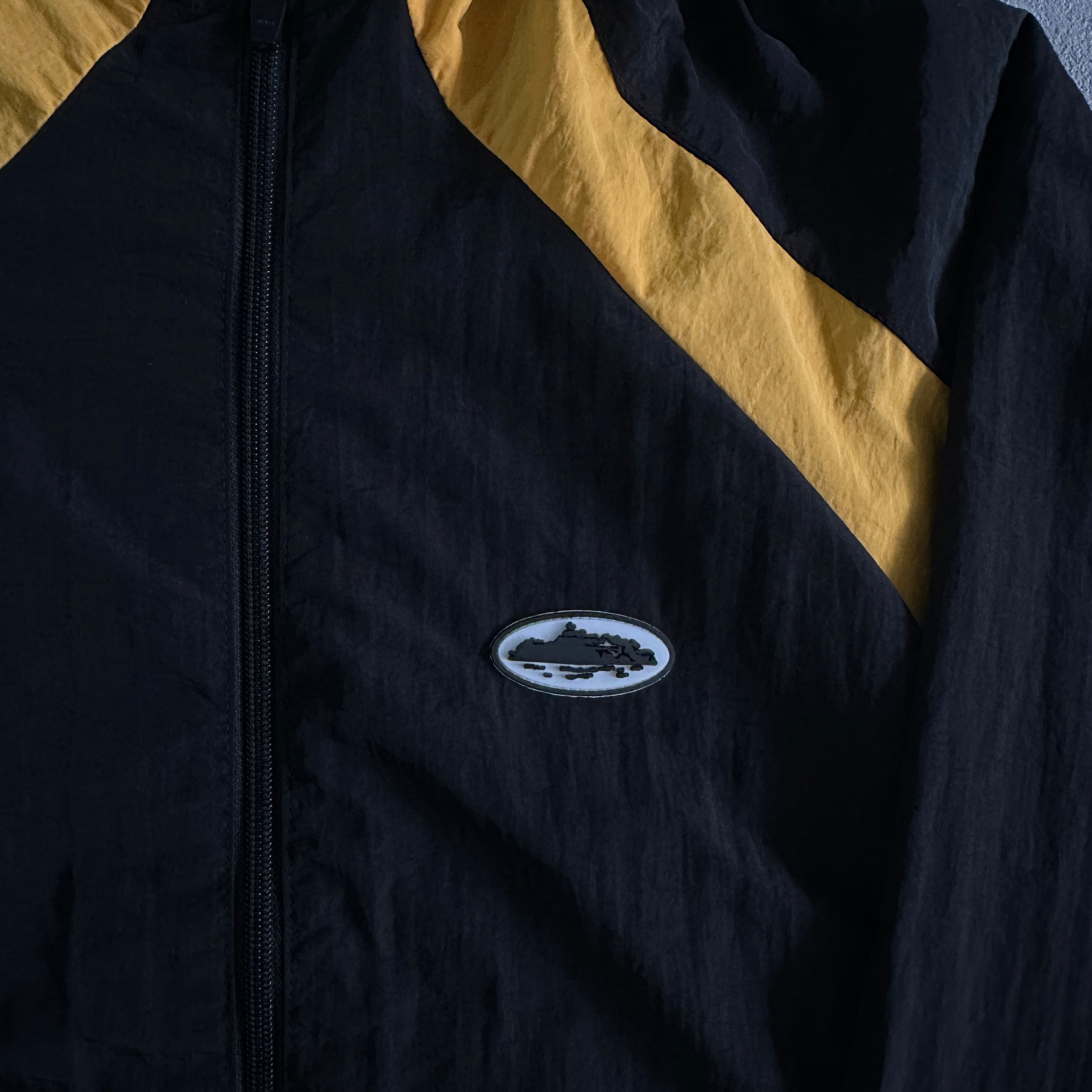 Corteiz Spring Jacket “Black Yellow” – sauceboys sneakers