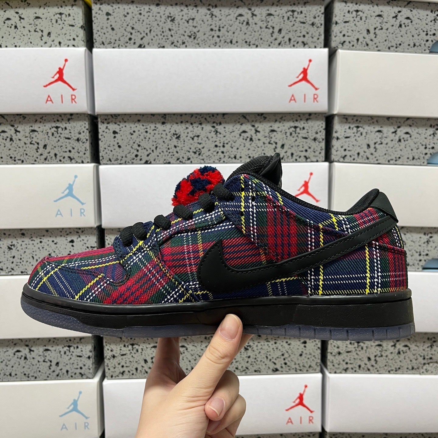Nike Dunk Low SB x Nardwuar ‘Tam O’ Shanter Hat’