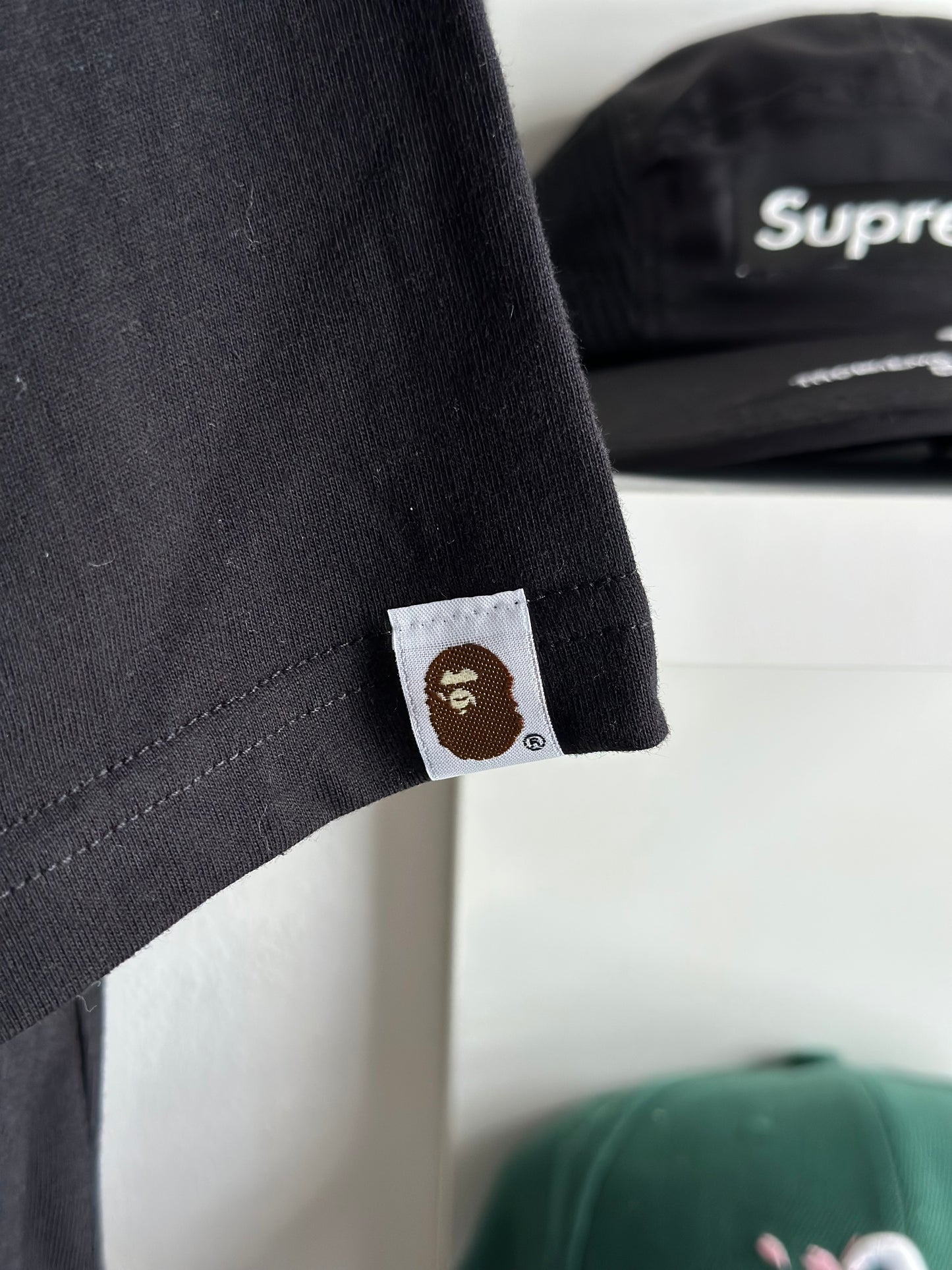 Camiseta Bape ‘Bapesta Mini Logo Multilcolor’ (Pronta Entrega)