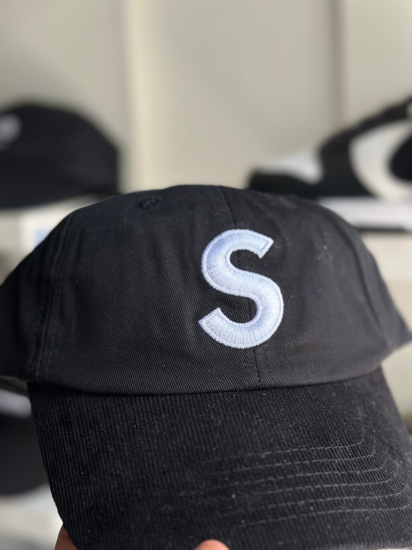 Boné 6 Panel Supreme Big Logo "Preto" (Pronta Entrega)